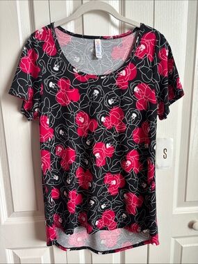LulaRoe x Disney| NWT Classic T